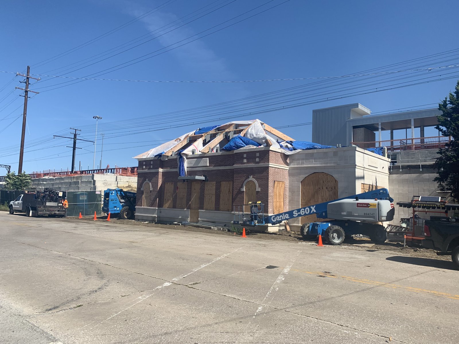 Timber roof assembly on commercial building